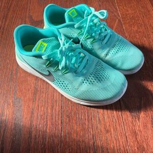 Nike Aqua Running Shoes - 5.5Y